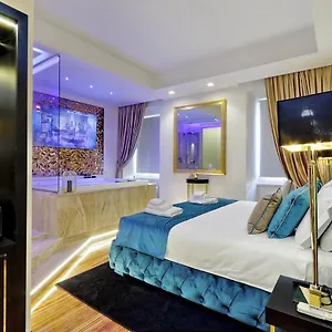 trevi-diamond-luxury-suites-jacuzzi.it-romehotels.com/