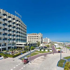 https://baltic-riccione.emilia-romagnahotels.net